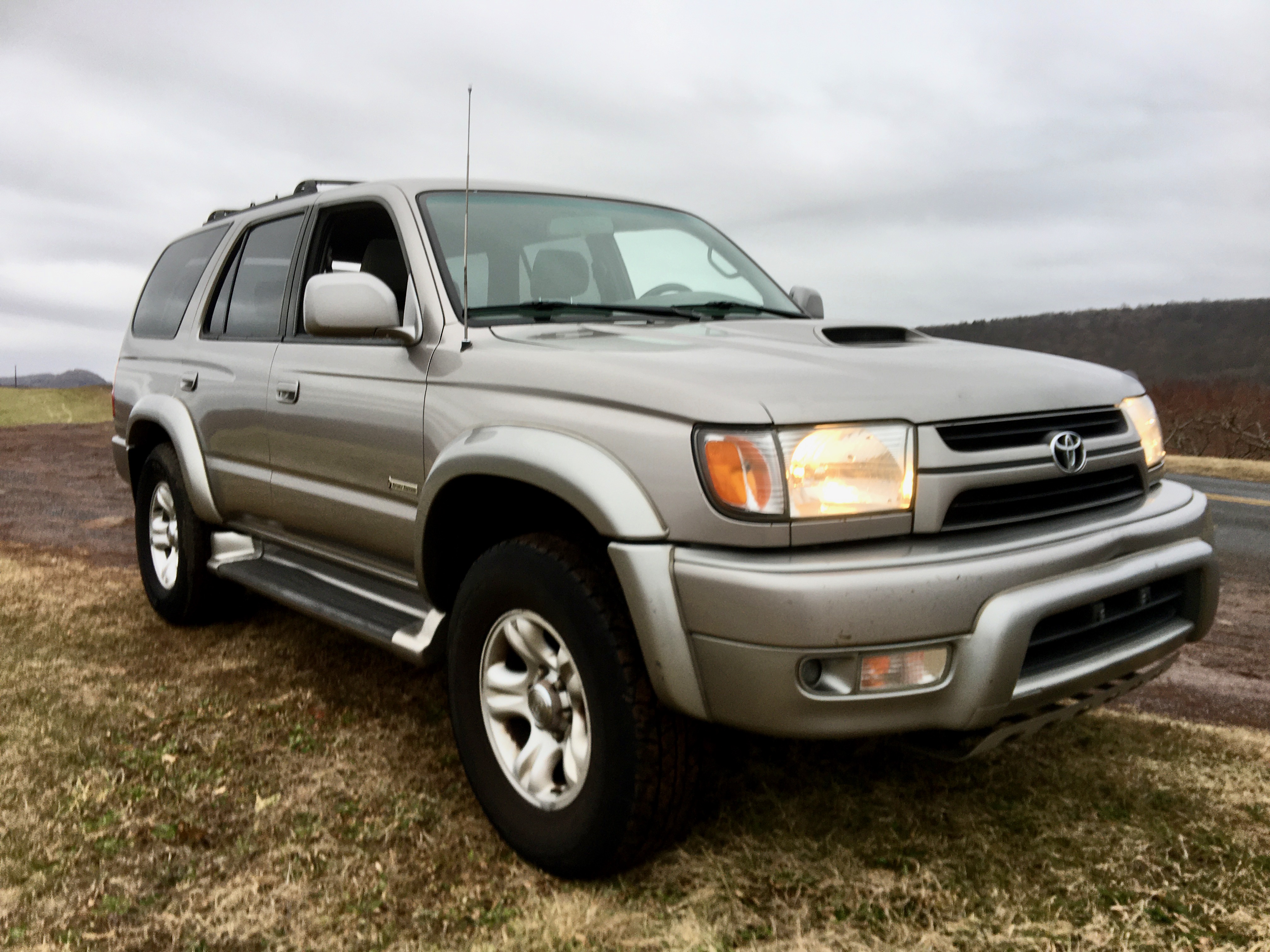 Go Motors Niantic, CT Purveyors of 3rd Generation Toyota 4Runners and other lengedary classics